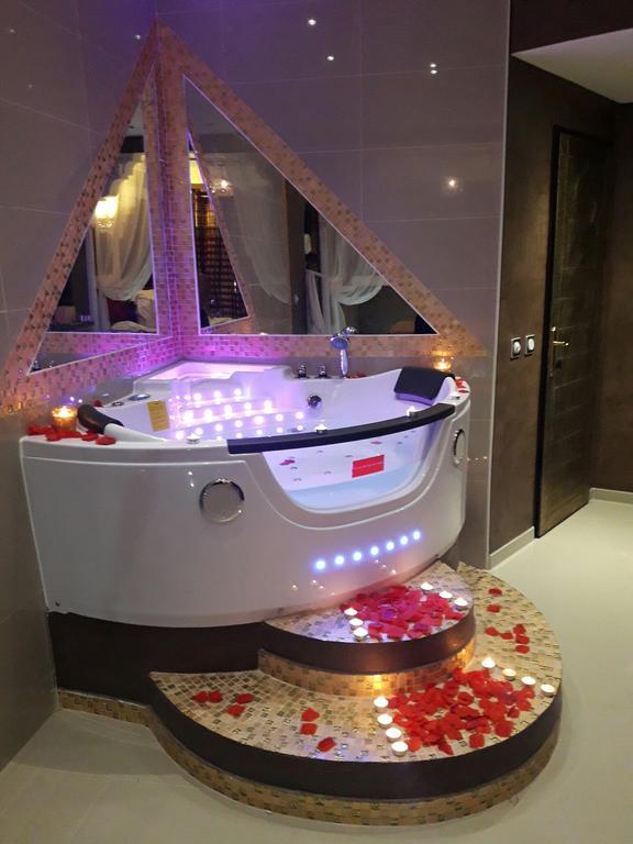 Le Love Spa Lyon Exterior photo