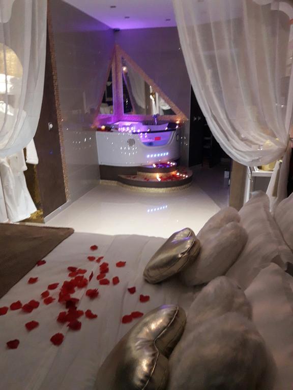 Le Love Spa Lyon Exterior photo